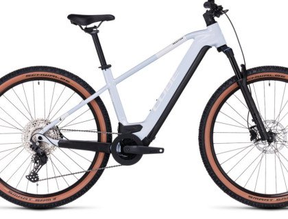 Cube Reaction Hybrid Pro 750